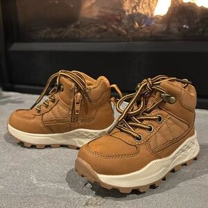 Ecko unltd Joseph Rugged ankle play/work boots,zipper/lace up,pull tab, toddler